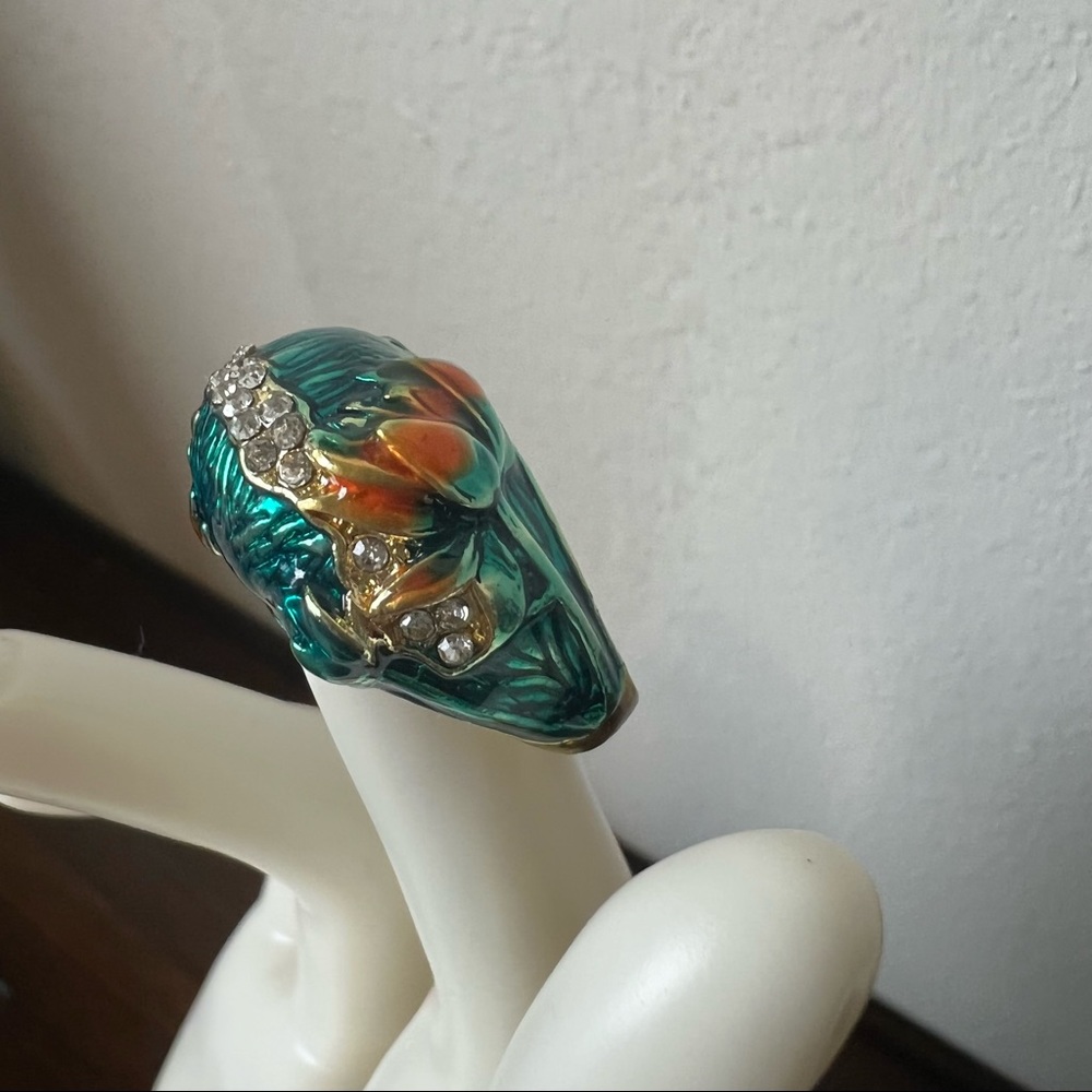 💰2/$45 NEW Teal lotus flower & rhinestones enamel domed gold ring - Picture 7 of 8